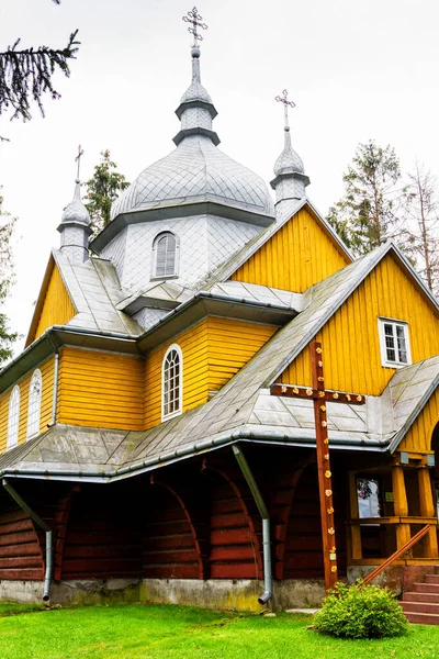 Hermosa Antigua Iglesia Católica Griega Madera Listada Unesco Cordillera Beskid — Foto de Stock