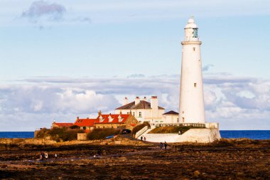 İngiltere, Tyne 'deki Newcastle yakınlarındaki Saint Mary Deniz Feneri.