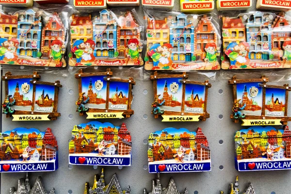 Wroclaw Poland November 2017 Fridge Magnets Wroclaw Starachowice Airport Sell — 图库照片