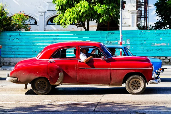 Havana Cuba Novembro 2017 Velho Carro Clássico Vintage Colorido Nas — Fotografia de Stock