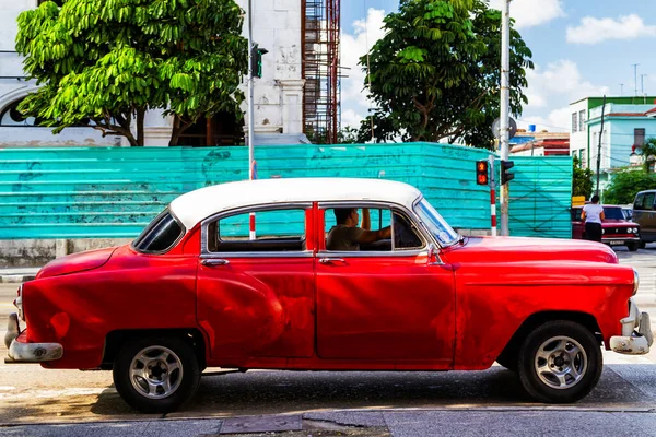 Havana Cuba November 2017 Régi Színes Vintage Klasszikus Autó Havanna — Stock Fotó