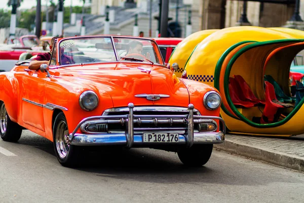 Havana Cuba Července 2017 Staré Barevné Klasické Auto Ulicích Havany — Stock fotografie