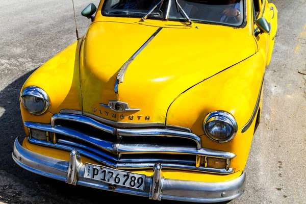 Хавана Куба Ноября 2017 Года Старый Красочный Старинный Классический Автомобиль — стоковое фото