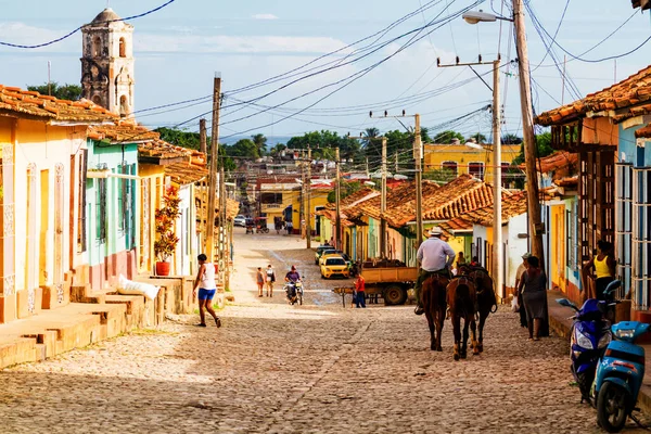 Trinidad Cuba November 2017 Zicht Trinidad Straat Met Kleurrijke Rood — Stockfoto