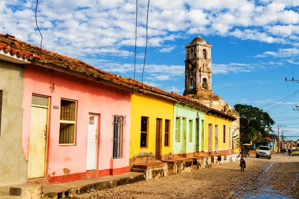 Trinidad Cuba 2017 Pohled Ulici Trinidad Barevnými Červenými Žlutými Zelenými — Stock fotografie