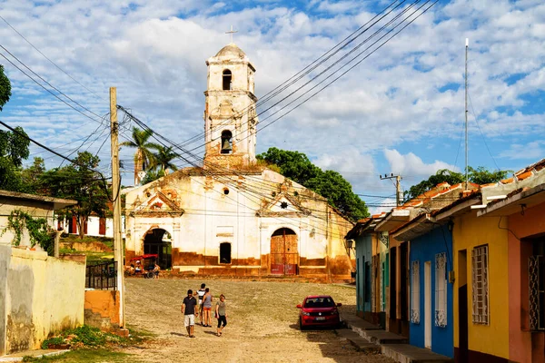 Trinidad Cuba Noviembre 2017 Vista Calle Trinidad Con Coloridas Rojas — Foto de Stock