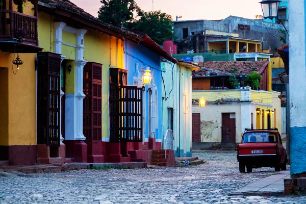 Trinidad Cuba November 2017 Zicht Trinidad Straat Met Kleurrijke Rood — Stockfoto