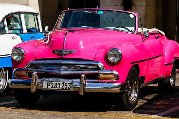 Havana Cuba November 2017 Gammal Färgglad Vintage Klassisk Bil Gatorna — Stockfoto