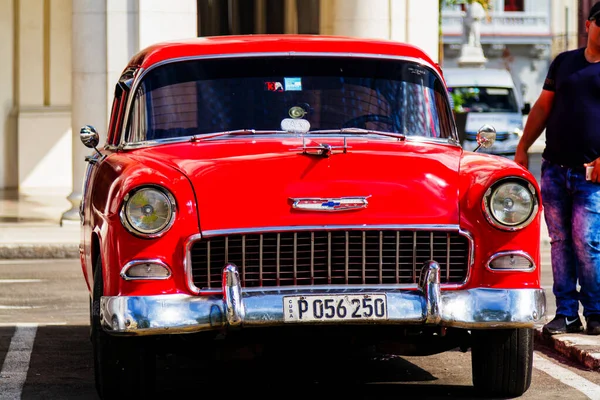 Havana Cuba November 2017 Gammal Färgglad Vintage Klassisk Bil Gatorna — Stockfoto