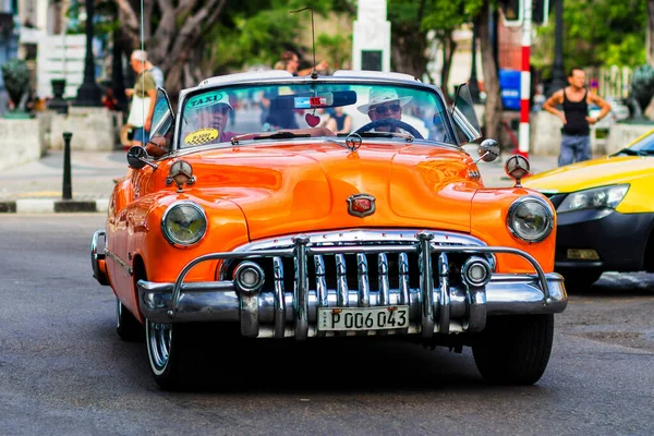 Havana Cuba November 2017 Régi Színes Vintage Klasszikus Autó Havanna — Stock Fotó