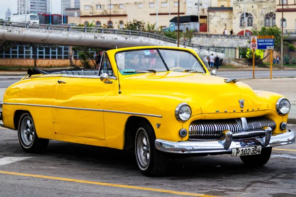 Havana Cuba Novembro 2017 Velho Carro Clássico Vintage Colorido Nas — Fotografia de Stock