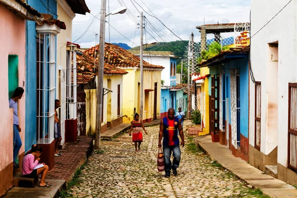 Trinidad Cuba November 2017 Kilátás Trinidad Utcára Színes Piros Sárga Stock Kép