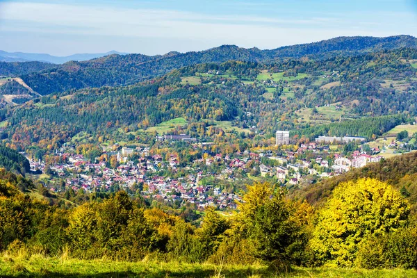 ポーランドのPieninine山のSzczawnica町での眺め — ストック写真