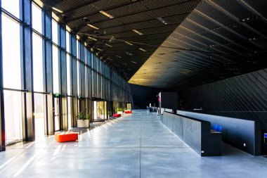 KATOWICE, POLAND - 11 Ocak 2018 Uluslararası Konferans Merkezi binasının içi. Aralık 2018 'de ONZ Birleşmiş Milletler İklim Değişikliği Çerçeve Sözleşmesi - COP24.