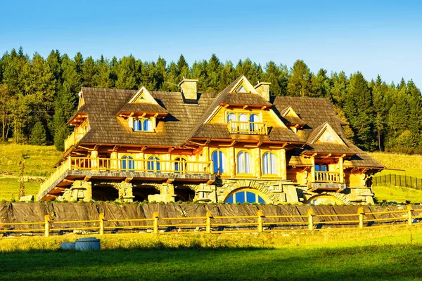 Старый Старинный Деревянный Традиционный Дом Горах Пенины Польша — стоковое фото