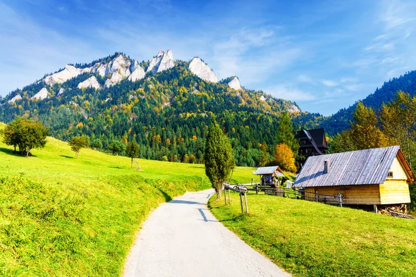 Road Leading Trzy Korony Three Crowns Peak Pieniny National Park — Fotografia de Stock