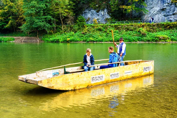Dunajec River Polónia Oct 2018 Turistas Jangada Rio Dunajec Para — Fotografia de Stock