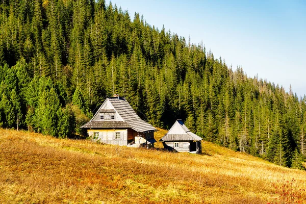 Cabana Montanha Gasienicowa Valley Tatra Mountains Polonia — Fotografia de Stock