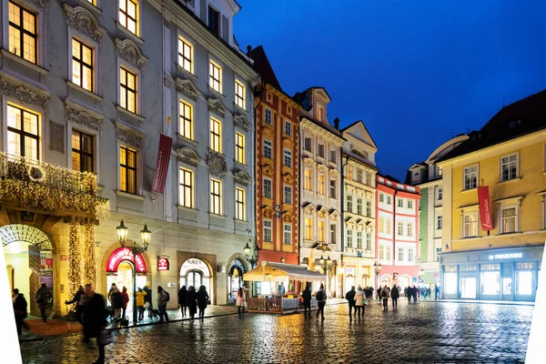 Praga Republika Czeska Listopad 2018 Widok Kamienice Położone Pobliżu Rynku — Zdjęcie stockowe