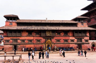 KATHMANDU, NEPAL - 23, 2018: Patan Durbar Meydanı. Katmandu 'nun üç kraliyet şehrinden biridir ve turistler için çok popüler bir yerdir.