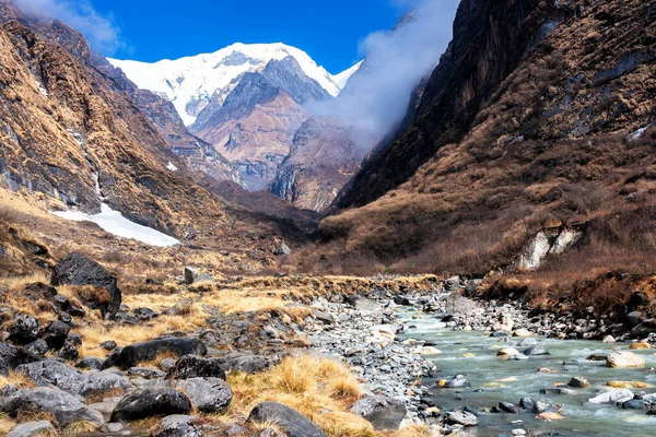 Trekking Região Annapurna Com Annapurnas Segundo Plano — Fotografia de Stock