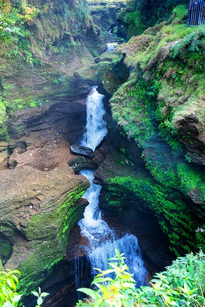 Davis Falls Είναι Ένας Καταρράκτης Που Βρίσκεται Στο Pokhara Στην — Φωτογραφία Αρχείου