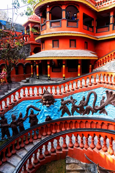 Pokhara şehrinde Gupteswar mağarası girişi, Nepal