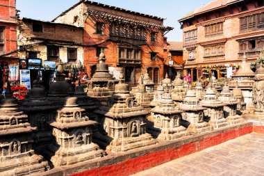 Tanrı, Nepal Katmandu 'da Swayambhunath' da (maymun tapınağı) sersemlemiştir.