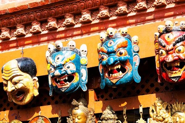 Thamel Katmandu Nepal Deki Geleneksel Bit Pazarında Renkli Ahşap Maskeler — Stok fotoğraf