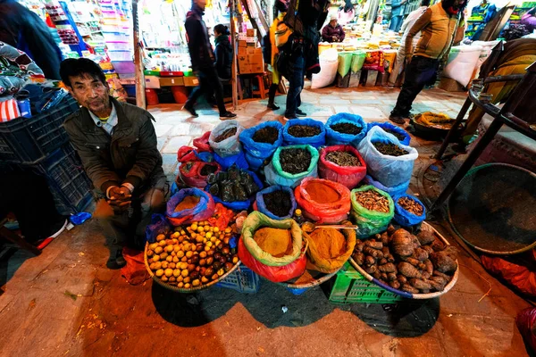 Kathmandu Nepal Dic Las Personas Que Comercian Mercado Asan Centro — Foto de Stock