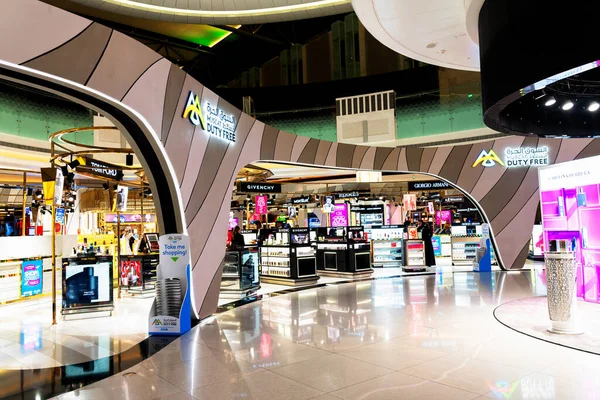 Мускат Оман Dec 2018 Duty Free Shops Muscat International Airport — стоковое фото