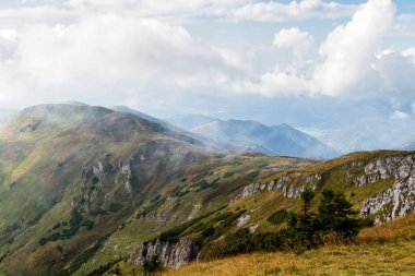 Mala Fatra (Küçük Fatra) dağları, Karpatya aralığı, Slovakya