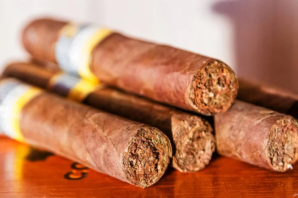 Cubaanse Sigaren Alle Sigaarproductie Cuba Wordt Gecontroleerd Door Cubaanse Overheid — Stockfoto
