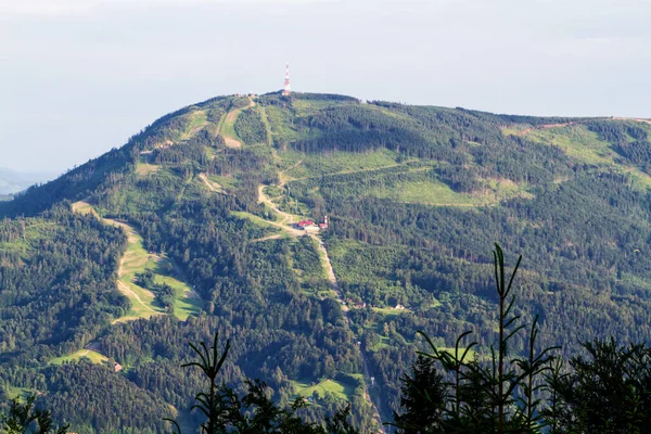 Άποψη Του Πολωνικού Βουνού Skrzyczne Από Beskidy Βουνά Klimczok Κορυφή Εικόνα Αρχείου