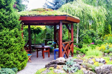 Bahçedeki Pavilion.