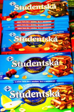 PRAG, CZECH Cumhuriyet - 5 Ağustos 2018: Studentska çikolatası popüler bir Çek çikolatasıdır.
