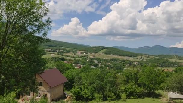 Kırım Yarımadasının Dağlık Kesiminde Yaz Manzarası — Stok video
