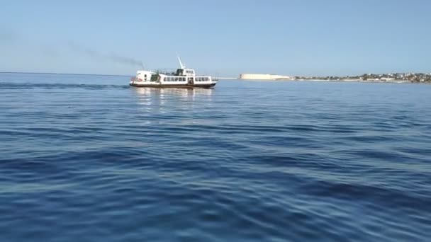 Península Crimea Embarcadero Ciudad Sebastopol Bahía Sebastopol Una Mañana Soleada — Vídeo de stock