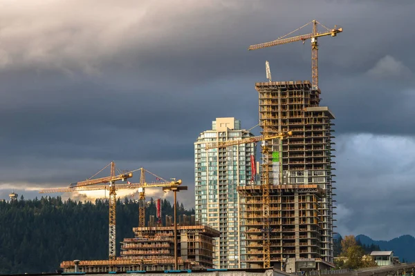 Costruzione Nuovi Grattacieli Coquitlam City Cantiere Industriale Attrezzature Edilizia Diverse — Foto Stock