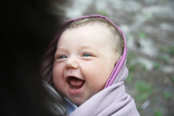 Счастливый Ребенок Стропе — стоковое фото