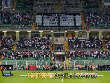Palermo, Italia-13 Haziran 2018-ABD Citta di Palermo vs Frosinone Calcio-Serie B 2017-2018 playoff final: renkler ve duygular Serie B 2017-2018 playoff final maçı önce ABD Citta di Palermo ve Frosinone Calcio arasında.
