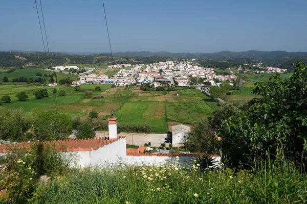Aljezur Portugalia Kwietnia 2018 Elebated Widok Miasta Aljezur Białych Domów — Zdjęcie stockowe