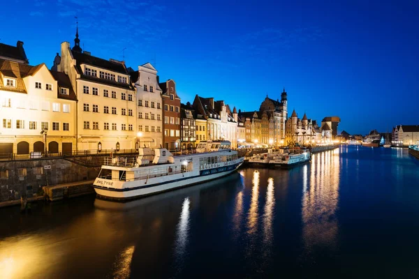 Gdansk, Polonya - 09 Mayıs 2018: Gdansk kent geceleri.