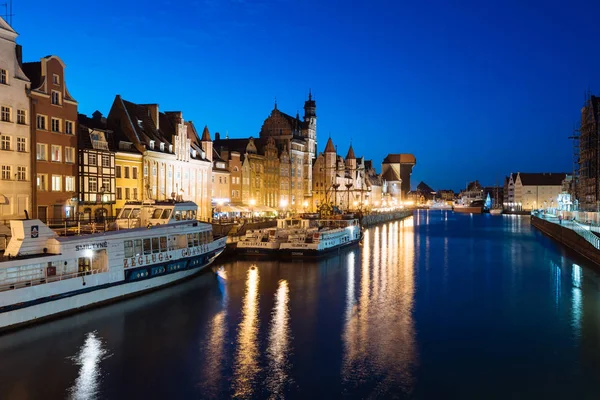 Gdansk, Polonya - 09 Mayıs 2018: Gdansk kent geceleri.