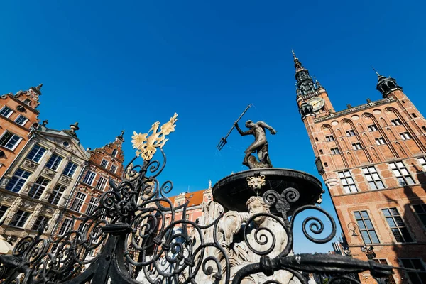Gdansk, Polonya - 11 Mayıs 2018: Neptün Çeşmesi, Gdansk, Polonya