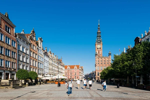 Gdansk, Polonya - 11 Mayıs 2018: Gdansk eski kasaba uzun Lane sokakta.