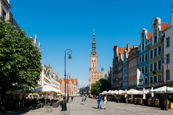 Gdansk, Polonya - 11 Mayıs 2018: Gdansk eski kasaba uzun Lane sokakta.