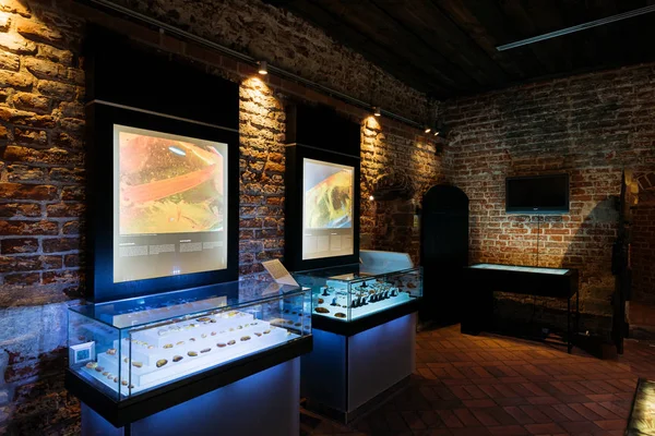 Gdansk, Polonya - 10 Mayıs 2018: Amber Müze Gdansk, sergi.