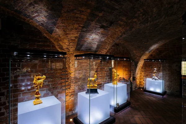Gdansk, Polonya - 10 Mayıs 2018: Amber Müze Gdansk, sergi.