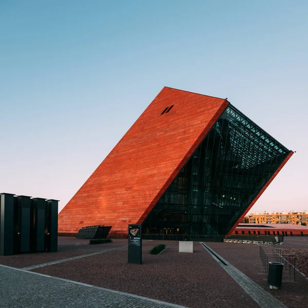 Gdansk, Polonya - 12 Mayıs 2018: İkinci Dünya Savaşı yaz, Gdansk, Polonya'nın Müzesi Buidling.